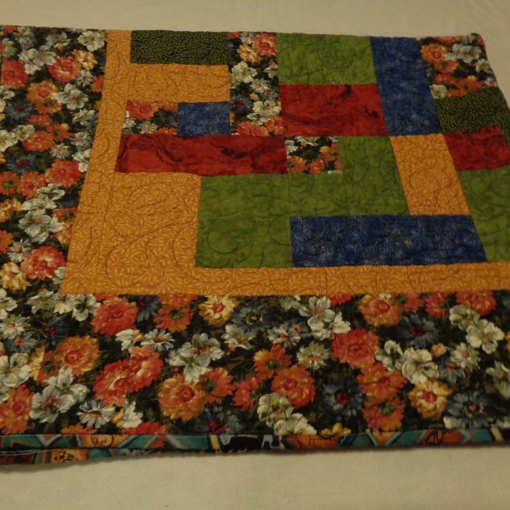 FALL COLORS RETRO MACHINE MADE PATCHWORK QUILT 47 BY 55 INCHES